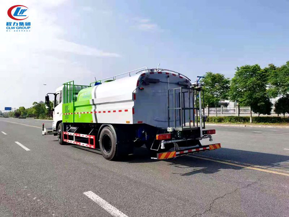 路面高壓沖洗養護車