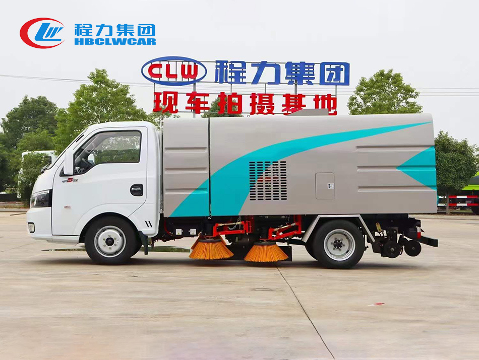 東風(fēng)途逸藍(lán)牌掃路車(chē)