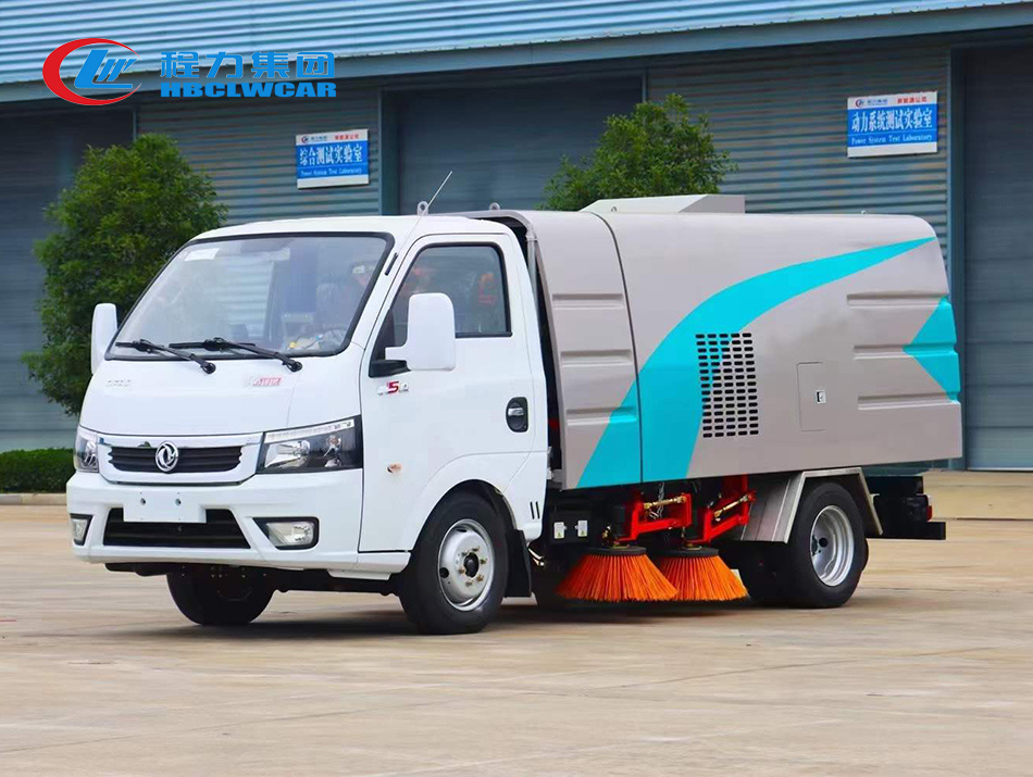 東風途逸藍牌掃路車