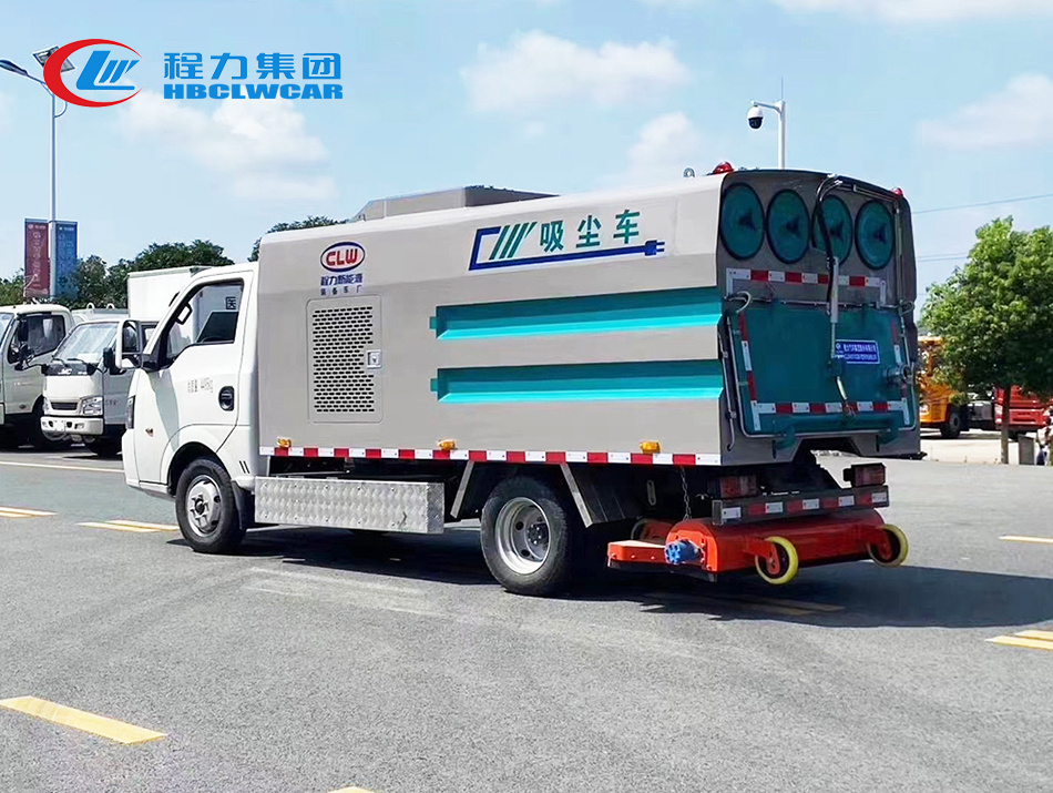 東風華神2.5方電動吸塵車