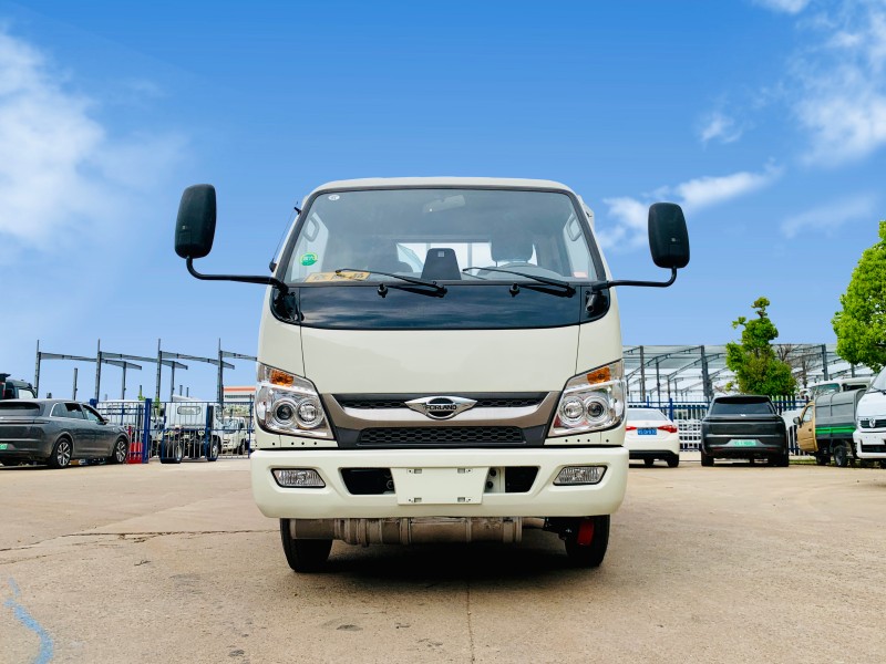 小卡之星3.8米氣瓶運(yùn)輸車
