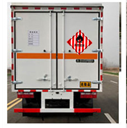 解放虎VN5米5易燃固體廂式運輸車